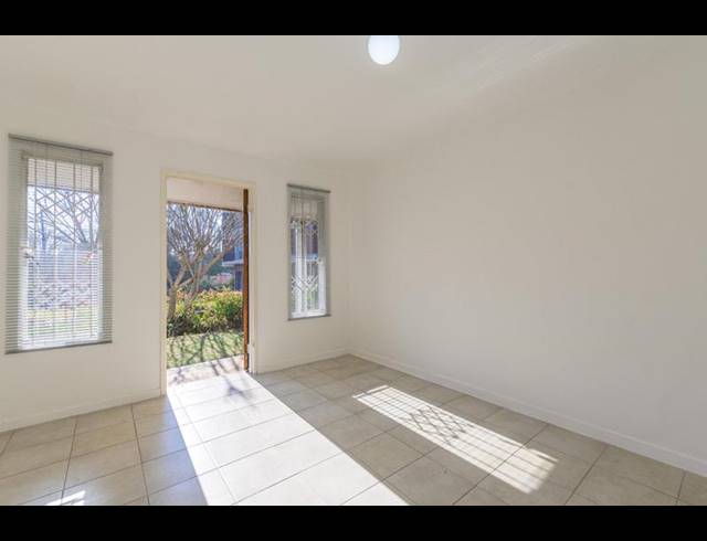 2 BEDROOM APARTMENT FOR SALE IN SCOTTSVILLE